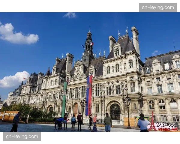 巴黎市政厅计划将球场出售资金反哺大众体育设施建设